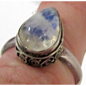 Vintage Sterling Silver Moonstone Ring with a Boho Floral Setting Size 6.75